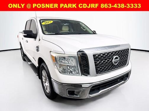 2017 Nissan Titan SV
