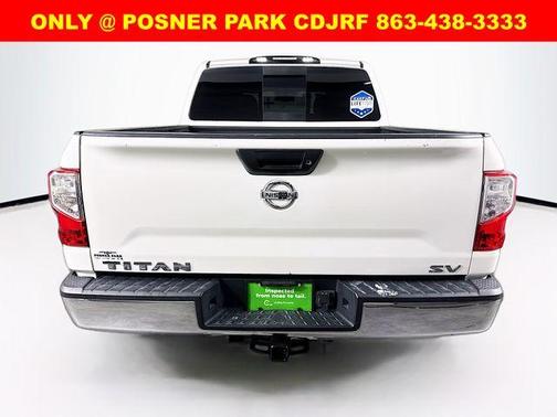 2017 Nissan Titan SV