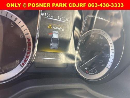 2017 Nissan Titan SV