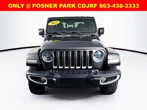 2022 Jeep Gladiator Overland
