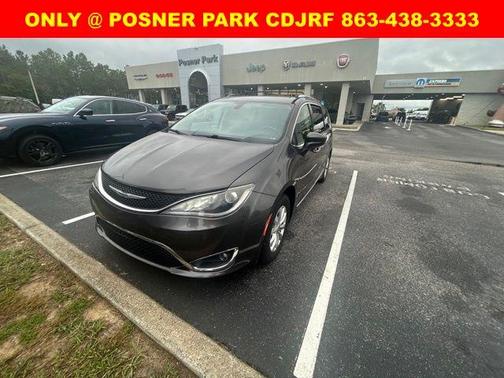 2019 Chrysler Pacifica Touring-L