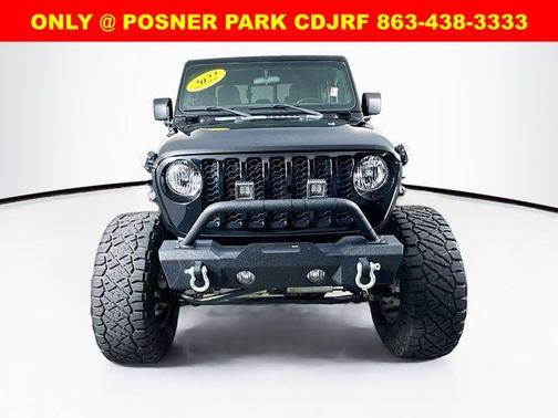 2022 Jeep Gladiator Sport