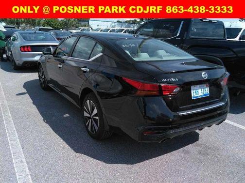 2022 Nissan Altima 2.5 SV