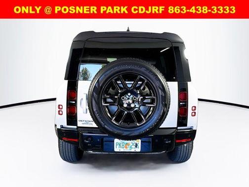 2024 Land Rover Defender P400 X-Dynamic SE