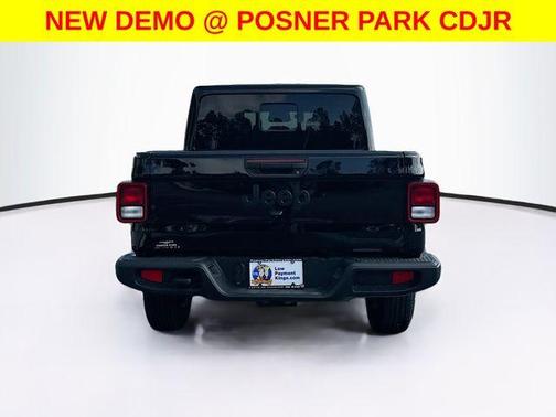 Black Clearcoat 2026 Jeep Gladiator Sport