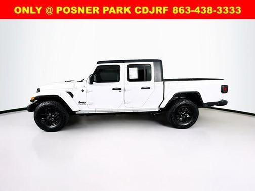 Bright White Clearcoat 2022 Jeep Gladiator Sport