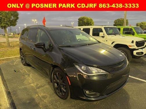 2019 Chrysler Pacifica Touring-L Plus