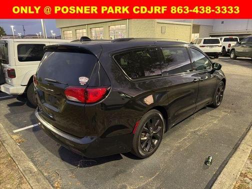 2019 Chrysler Pacifica Touring-L Plus