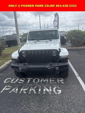 2023 Jeep Gladiator Sport