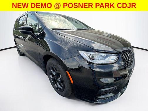2025 Chrysler Pacifica Hybrid Select