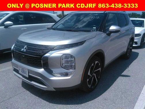 2023 Mitsubishi Outlander SE Special Edition