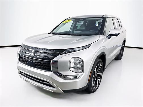2023 Mitsubishi Outlander SE Special Edition