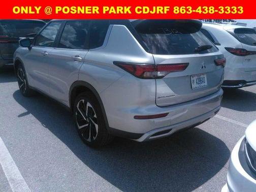 2023 Mitsubishi Outlander SE Special Edition