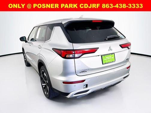 2023 Mitsubishi Outlander SE Special Edition