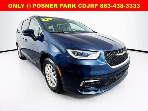 2023 Chrysler Pacifica Touring-L