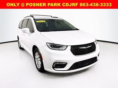 2022 Chrysler Pacifica Touring-L