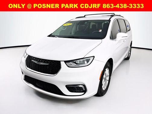 2022 Chrysler Pacifica Touring-L