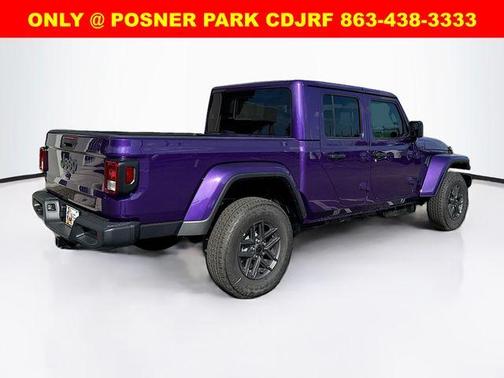 2026 Jeep Gladiator Sport