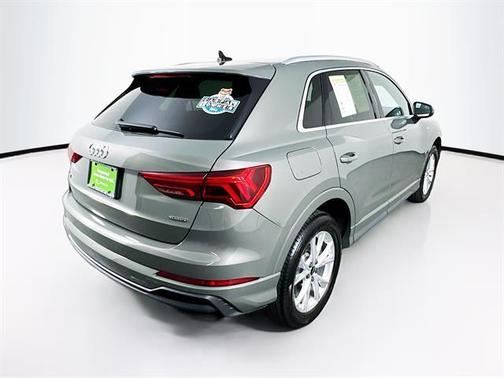 2023 Audi Q3 45 S line Premium
