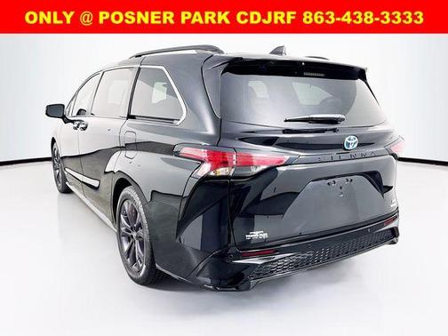 2021 Toyota Sienna XSE 7 Passenger