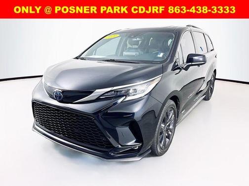 2021 Toyota Sienna XSE 7 Passenger