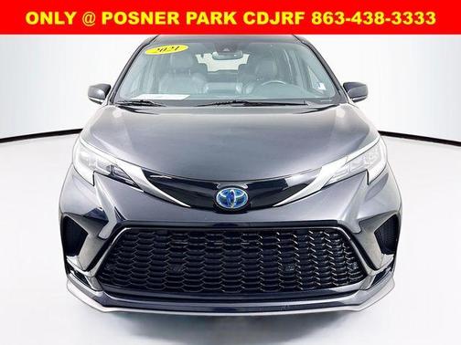 2021 Toyota Sienna XSE 7 Passenger