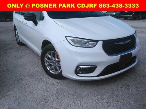 2024 Chrysler Pacifica Touring-L