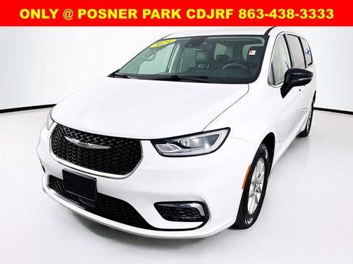 2024 Chrysler Pacifica Touring-L