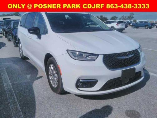 2024 Chrysler Pacifica Touring-L