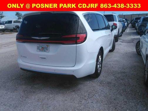 2024 Chrysler Pacifica Touring-L