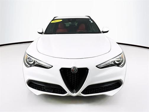 2022 Alfa Romeo Stelvio Sprint