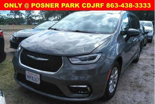 2023 Chrysler Pacifica Touring-L
