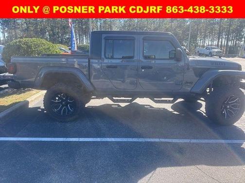 2022 Jeep Gladiator Sport