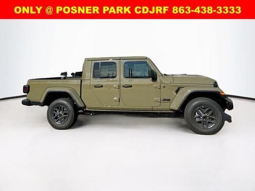 2026 Jeep Gladiator Sport