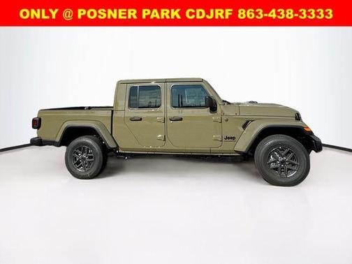 2026 Jeep Gladiator Sport