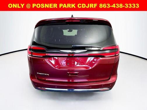 2023 Chrysler Pacifica Touring-L