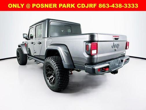 2023 Jeep Gladiator Sport
