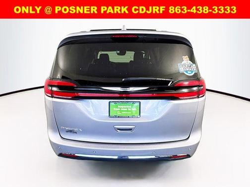 2021 Chrysler Pacifica Touring-L
