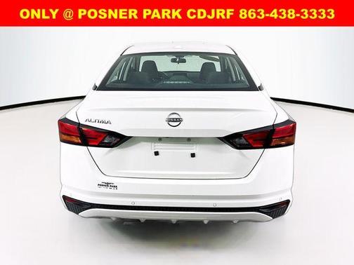 Glacier White 2025 Nissan Altima SV