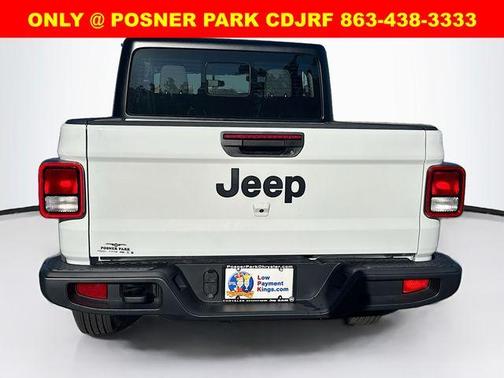2026 Jeep Gladiator Sport