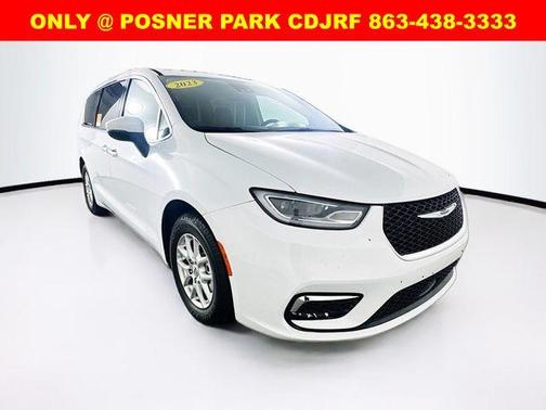 Bright White Clearcoat 2023 Chrysler Pacifica Touring-L