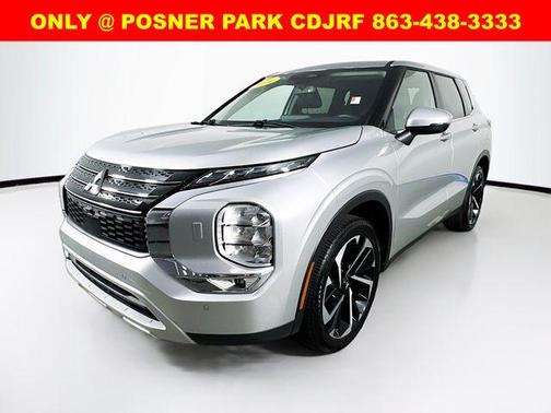 2024 Mitsubishi Outlander SE