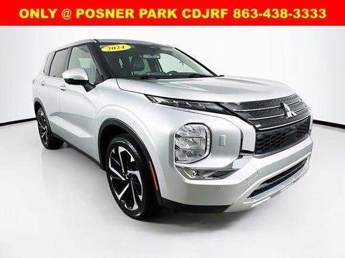 2024 Mitsubishi Outlander SE