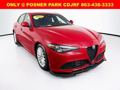 2022 Alfa Romeo Giulia Base