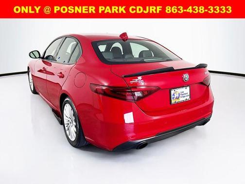 2022 Alfa Romeo Giulia Base