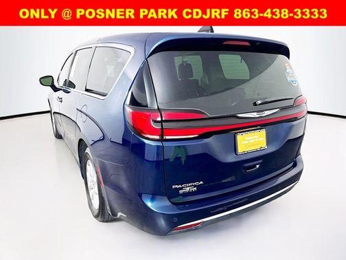 2024 Chrysler Pacifica Touring-L