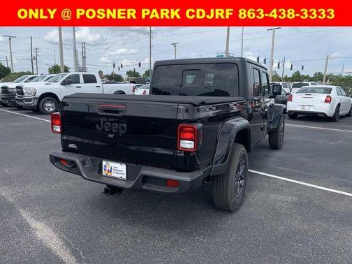 2024 Jeep Gladiator Sport