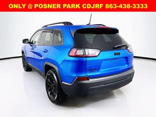 2023 Jeep Cherokee Altitude Lux