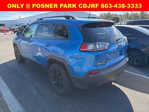 2023 Jeep Cherokee Altitude Lux