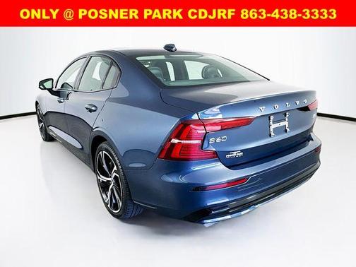 2024 Volvo S60 B5 Core Dark Theme
